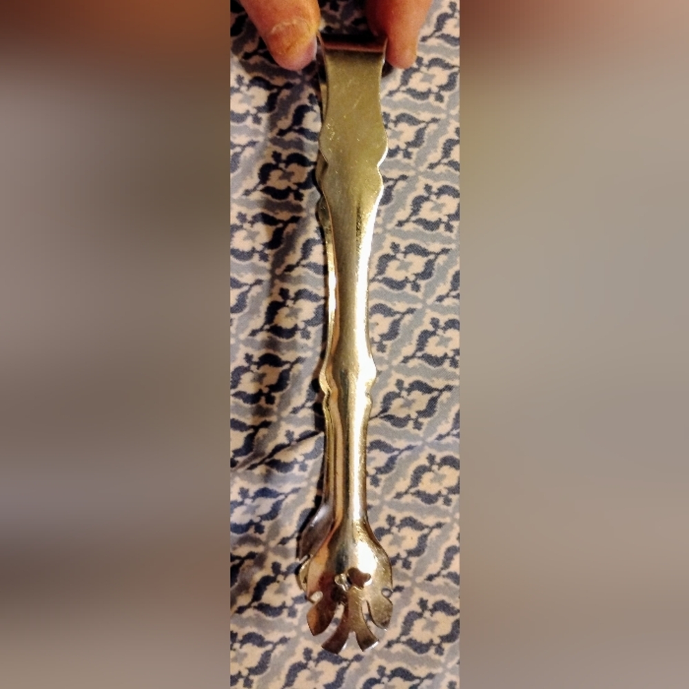 Vintage Pairpoint Silverplate  6 1/2" Ice Cube or Sugar Cocktail Tongs